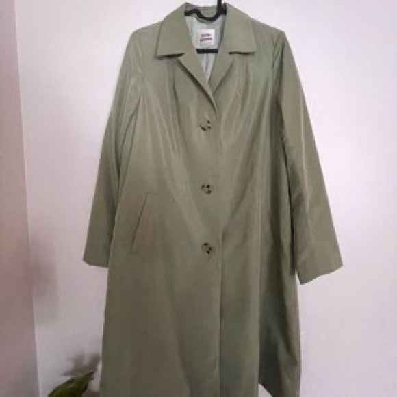 Aritzia Little Moon Twilight Coat size medium - Picture 7 of 7